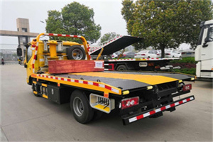 青岛道路救援拖车报价